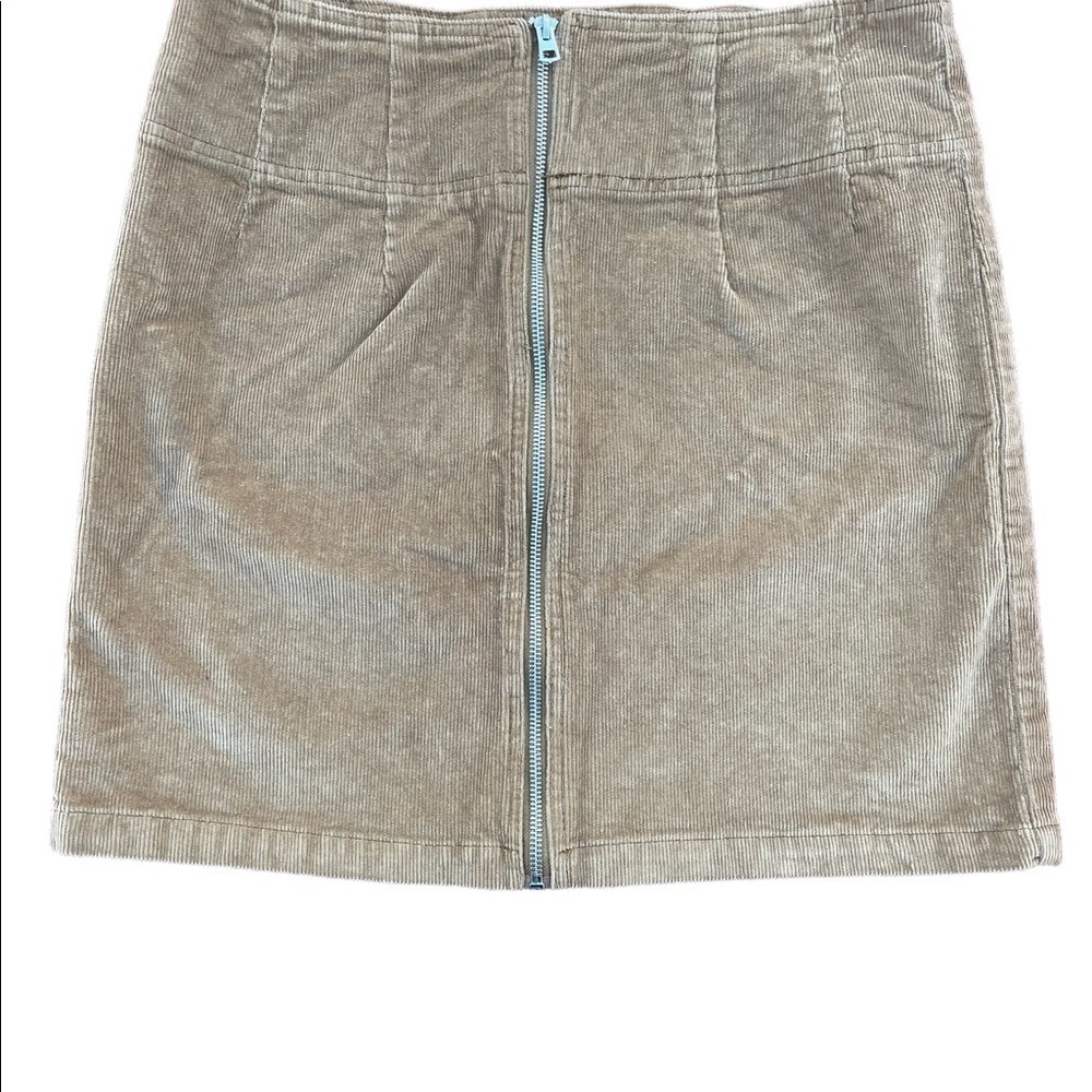 WILD FABLE  BEIGE CORDUROY MINI SKIRT SIZE 12